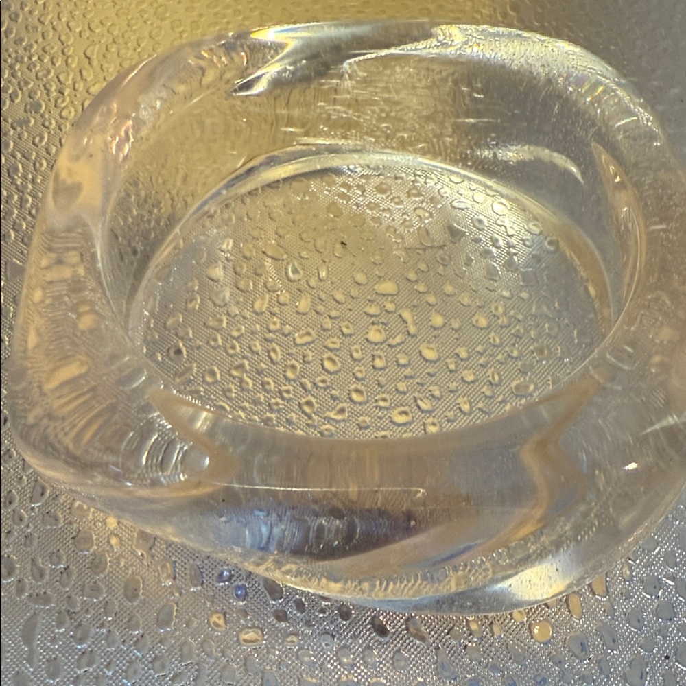 Clear Lucite Bangle Bracelet - Picture 5 of 7